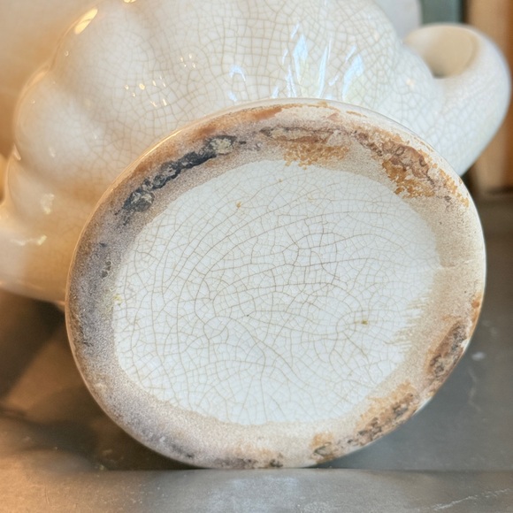 Vintage Heavily Crazed & Stained Ceramic Urn Vase with Double Handles - Picture 6 of 16